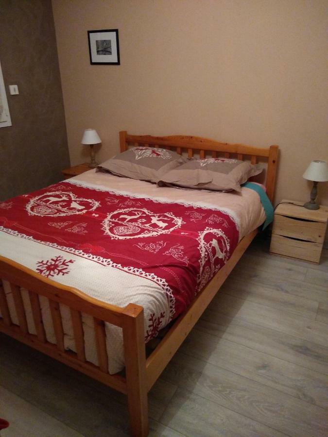 Les Logis De Lucie Apartment *